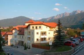  Hotel Kronplatz  Оланг